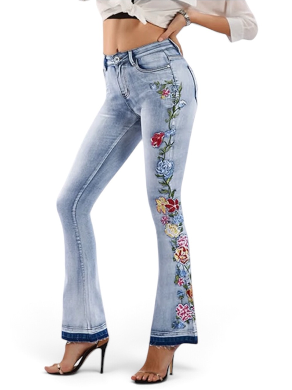 Women’s High Waisted Embroidered Jeans- NWT